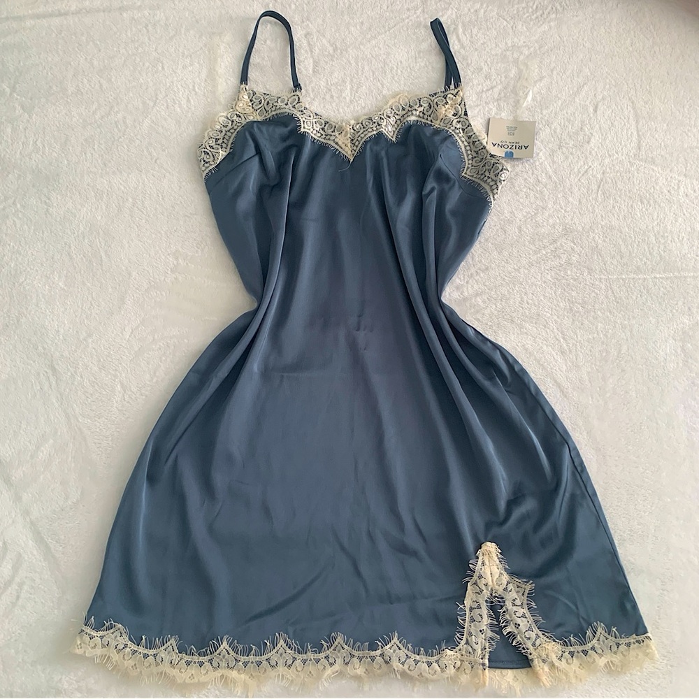 Arizona Women’s Mini Nightgown